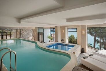 هتل Domes Aulus Elounda All Inclusive Resort, Curio By Hilton