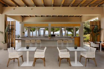 هتل Domes Aulus Elounda All Inclusive Resort, Curio By Hilton