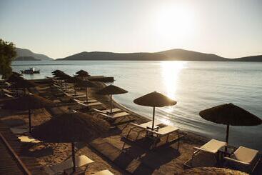 هتل Domes Aulus Elounda All Inclusive Resort, Curio By Hilton