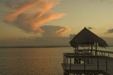 هتل Dugong Beach Lodge