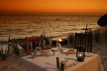 هتل Dugong Beach Lodge