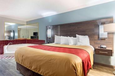 هتل Econo Lodge Byron Warner Robins