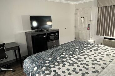 هتل Econo Lodge Byron  Warner Robins