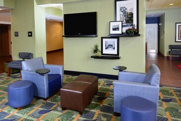 هتل Hampton Inn & Suites Durham/north I85