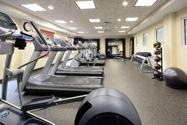 هتل Hampton Inn & Suites Durham/north I85