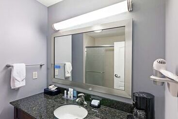 هتل Hampton Inn & Suites Shreveport/bossier City Airline Drive