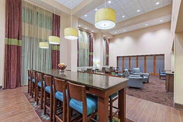 Отель Hampton Inn & Suites Shreveport/bossier City Airline Drive
