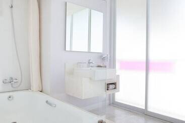 هتل Ibis Styles Bali Benoa