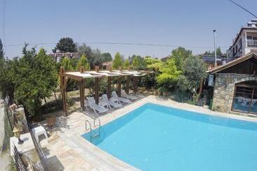 هتل Melrose House