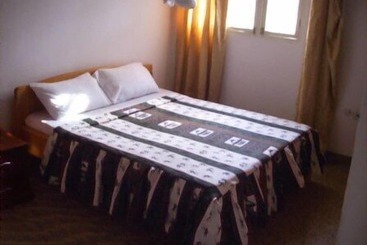 هتل Nelly S Inn