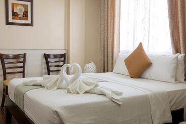 هتل Palmbeach Resort & Spa Mactan, Cebu