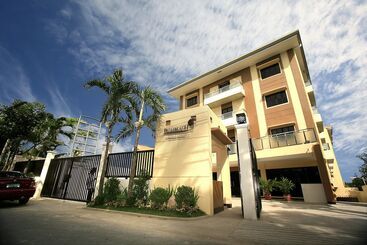 هتل Palmbeach Resort & Spa Mactan, Cebu
