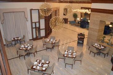 هتل Ramada By Wyndham Multan