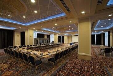 هتل Ramada Plaza By Wyndham Gevgelija