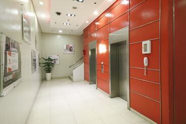 هتل Red Planet Clark Angeles City
