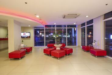 هتل Red Planet Clark Angeles City