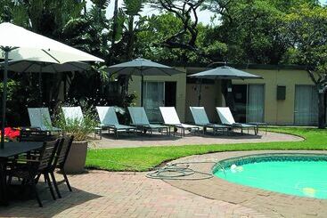Safari Hotel & Convention Centre
