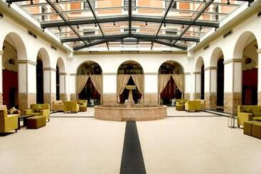 هتل Spa Martín El Humano