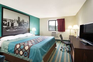 هتل Super 8 By Wyndham Pittsburgh Pa Airport University Area