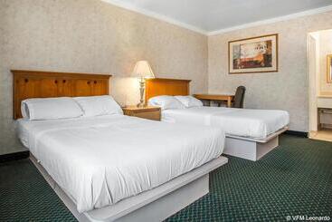 Economy Motel