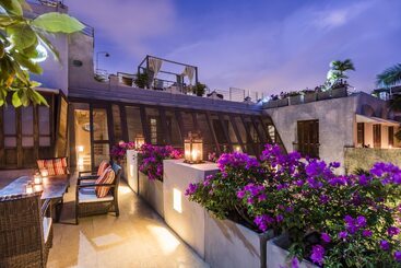 Ananda Hotel Boutique
