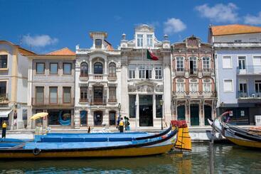 هتل Aveiro Center
