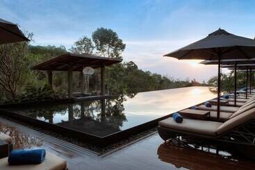 هتل Avista Hideaway Phuket Patong   Mgallery