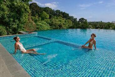 هتل Avista Hideaway Phuket Patong   Mgallery