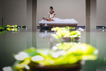 هتل Avista Hideaway Phuket Patong   Mgallery