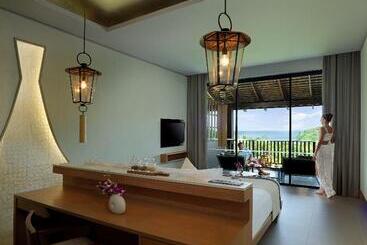 هتل Avista Hideaway Phuket Patong   Mgallery
