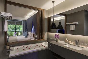 هتل Avista Hideaway Phuket Patong   Mgallery