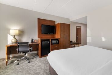 هتل Comfort Inn Airport