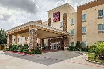 هتل Comfort Suites At Katy Mills