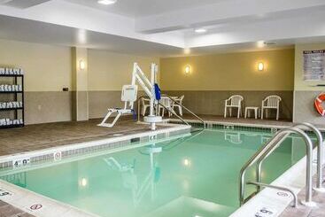 هتل Comfort Suites Hummelstown  Hershey