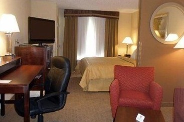 هتل Comfort Suites Hummelstown  Hershey