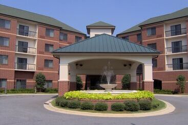 هتل Courtyard By Marriott Hickory