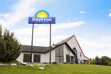 هتل Days Inn By Wyndham Kingston