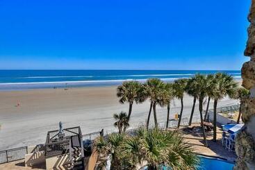 هتل Flamingo Inn Beachfront