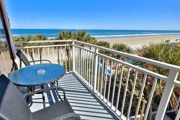 هتل Flamingo Inn Beachfront