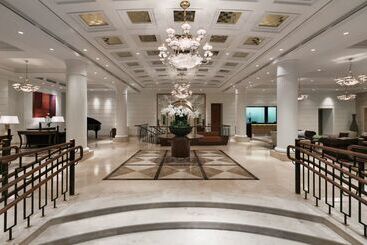 Grand Hotel Vilnius, Curio Collection By Hilton