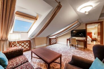 Grand Hotel Vilnius, Curio Collection By Hilton