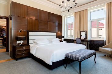 Grand Hotel Vilnius, Curio Collection By Hilton