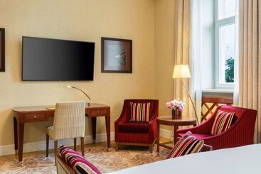 Grand Hotel Vilnius, Curio Collection By Hilton