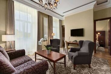 Grand Hotel Vilnius, Curio Collection By Hilton