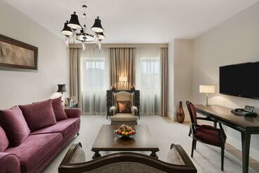 Grand Hotel Vilnius, Curio Collection By Hilton