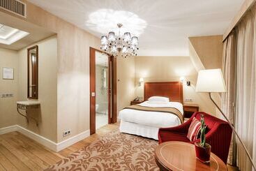 Grand Hotel Vilnius, Curio Collection By Hilton