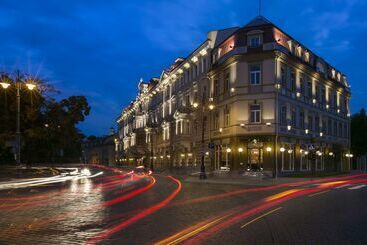 Grand Hotel Vilnius, Curio Collection By Hilton
