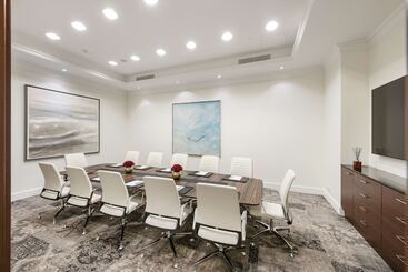 Grand Hotel Vilnius, Curio Collection By Hilton