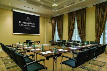 Grand Hotel Vilnius, Curio Collection By Hilton