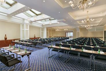 Grand Hotel Vilnius, Curio Collection By Hilton
